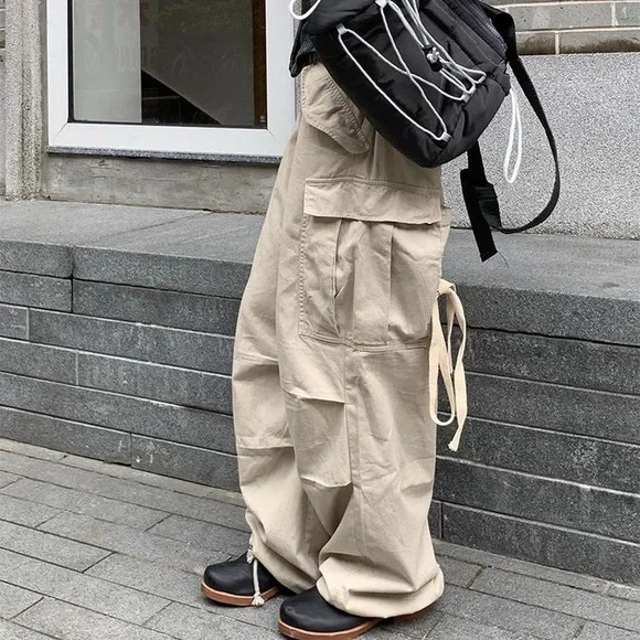 Rare! Imported Korean designer loose fit bow tie cargo pants 🎀 - Picture 4 of 4